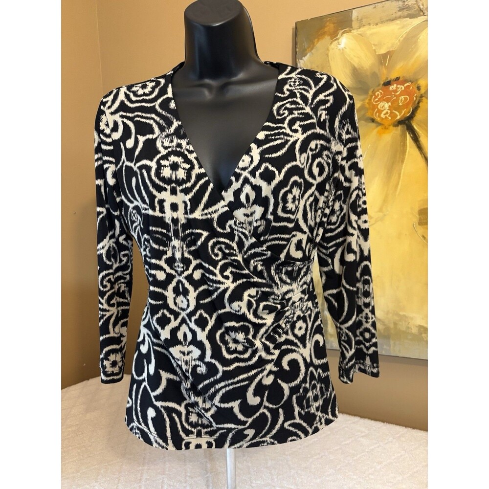 Yvos Women’s Blouse. Black & Beige. Low Cut.  Made In USA. Small